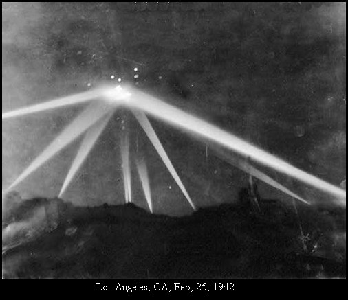 The Battle of LA California Attacked By UFO-1942|Alien-UFO-Research|